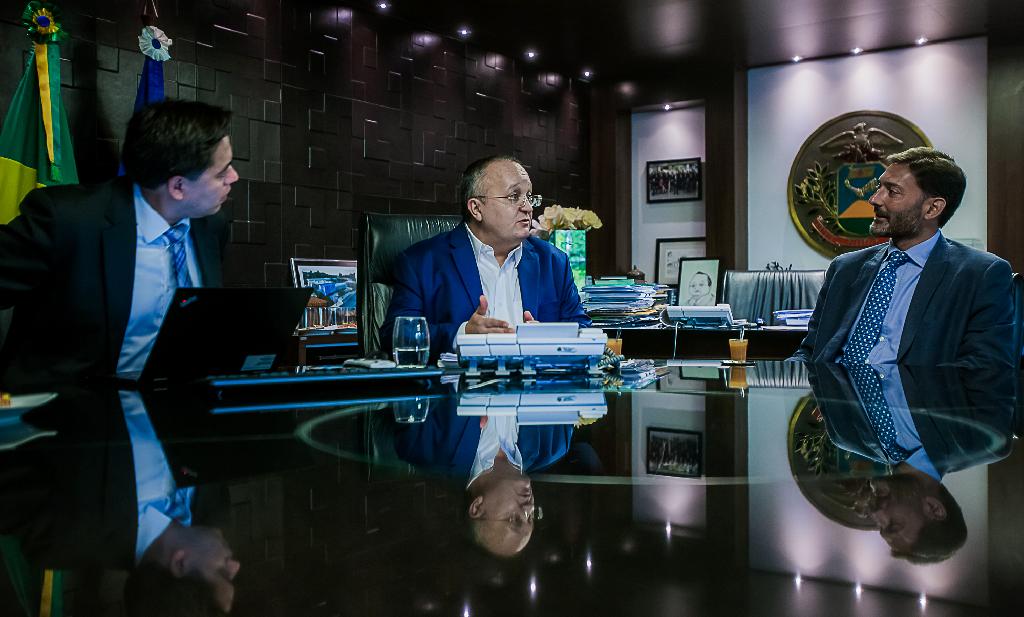 VISITA ILUSTRE: Embaixador do Reino Unido  conhece atrativos econômicos de Mato Grosso