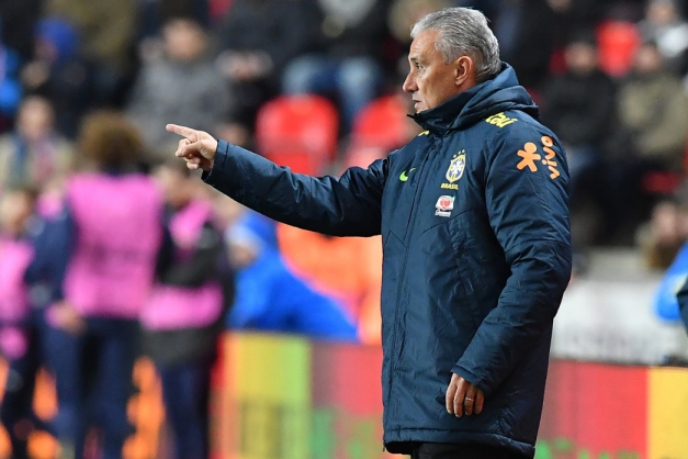 Tite exalta recuperação e avisa: 'Quero o Brasil do 2º tempo na Copa América'