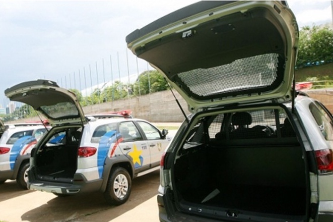 Operação conjunta cumpre 3 mandados e combate o tráfico de drogas 