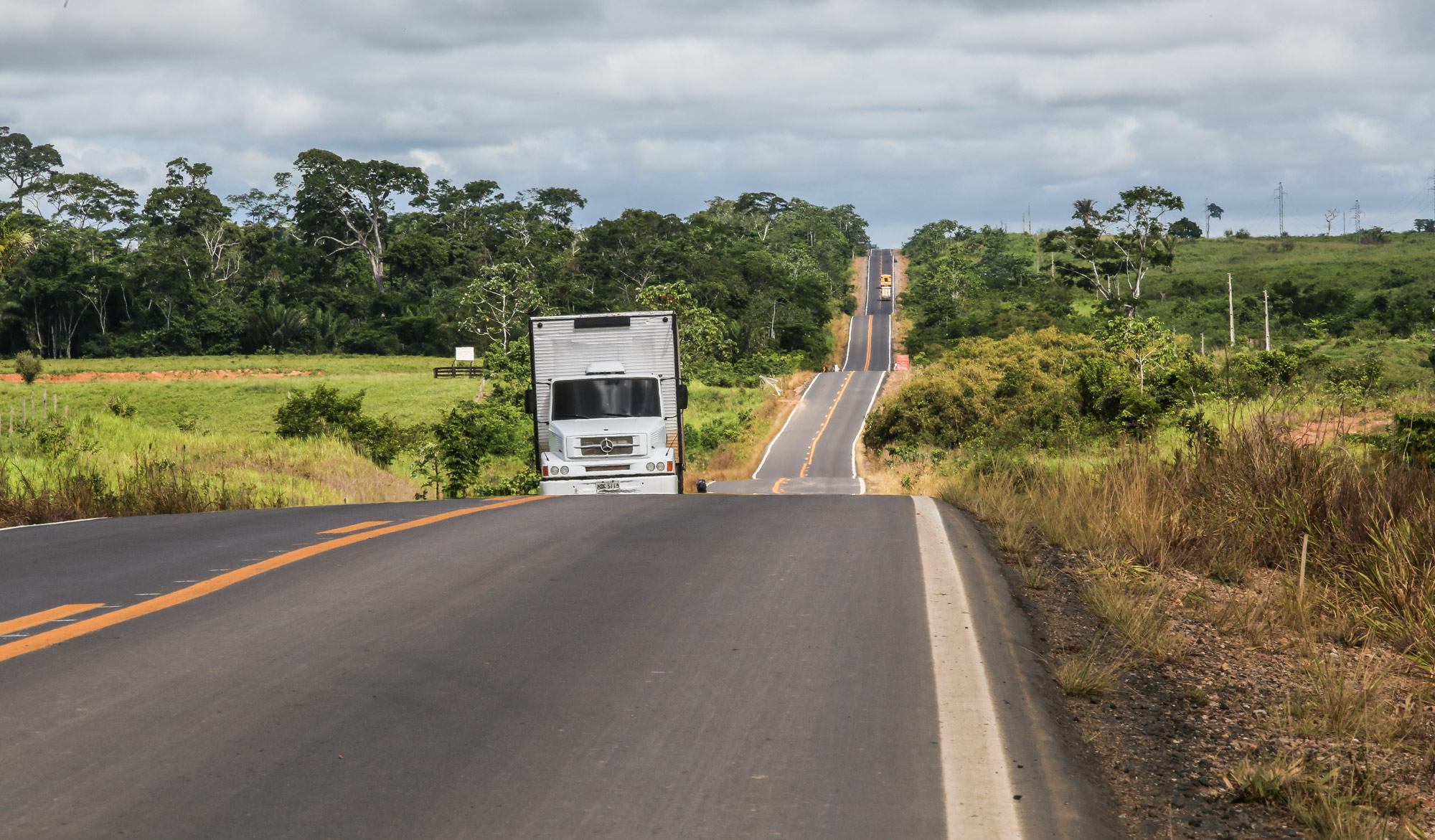 CONCESSÃO “DE MÃO BEIJADA”: Sem o governo federal exigir investimentos em duplicação, mas apenas “tapa-buracos” BR-364 em MT vai ser privatizada