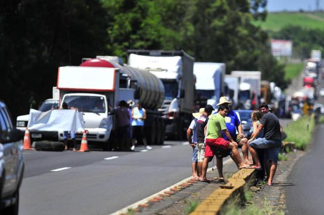 Descontentes com os aumentos seguidos do diesel em curto espaço de tempo, caminhoneiros voltam a falar em paralisação do setor