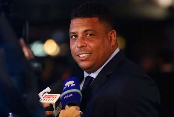  Ex de Ronaldo Fenômeno pede R$ 200 mil de pensão