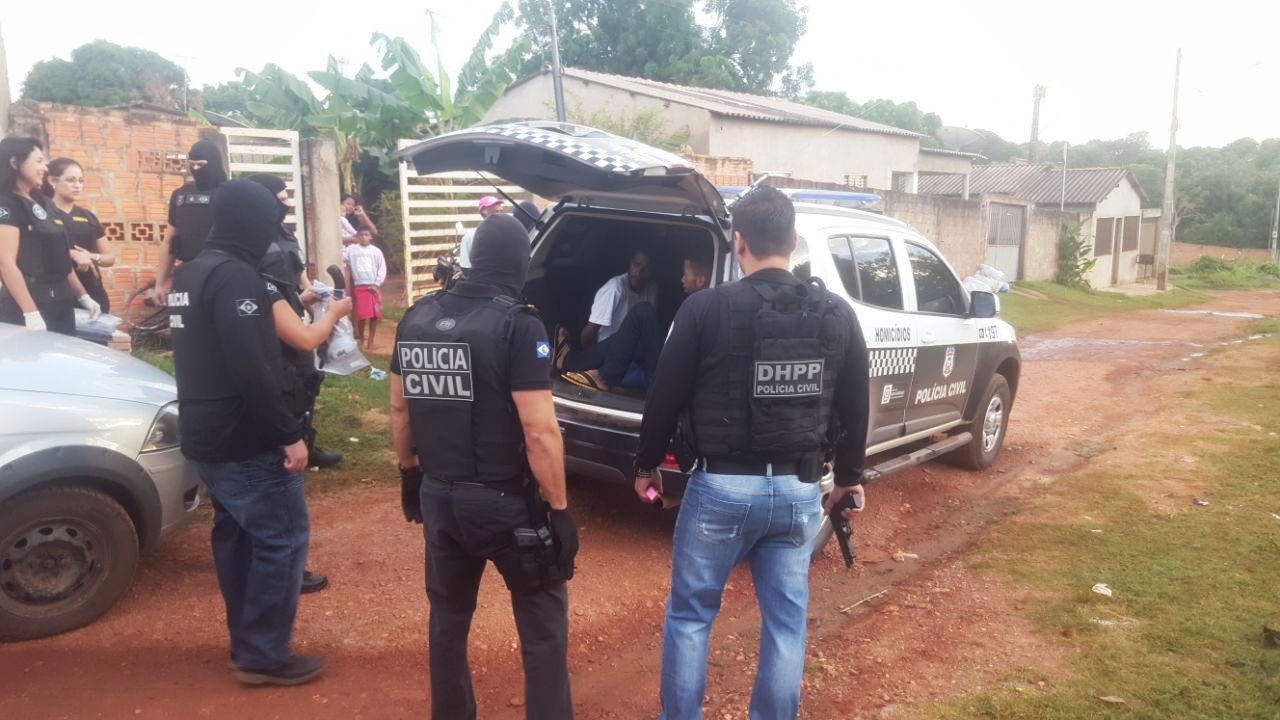 Cinco são presos e é fechada casa de distribuição para traficantes do interior do Estado
