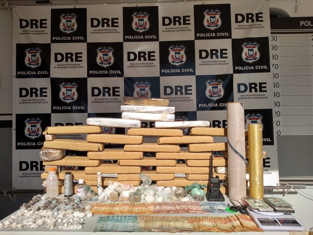 Polícia Civil apreende mais de 30 quilos de entorpecentes em ponto de distribuição em Várzea Grande