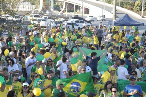 Bolsonaristas acusam os senadores Jayme Campos e Wellington Fagundes de “traidores de Mato Grosso”