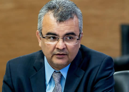 “GRAMPONAGEM”: Paulo Taques é denunciado pelo MPE por induzir duas delegadas ao crime de “barriga de aluguel”