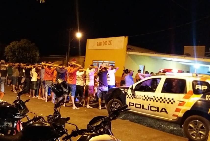 Operação prende 78 pessoas, apreende drogas, armas e recupera veículos 