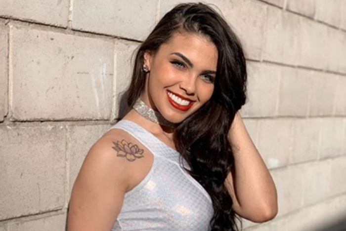 'Espero não ter sido preconceito', diz bailarina lésbica demitida do 'Domingão do Faustão'