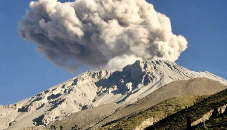 Erupção vulcânica no Peru  pode afetar visibilidade de voos no espaço aéreo do Brasil em regiões de MT e MS 