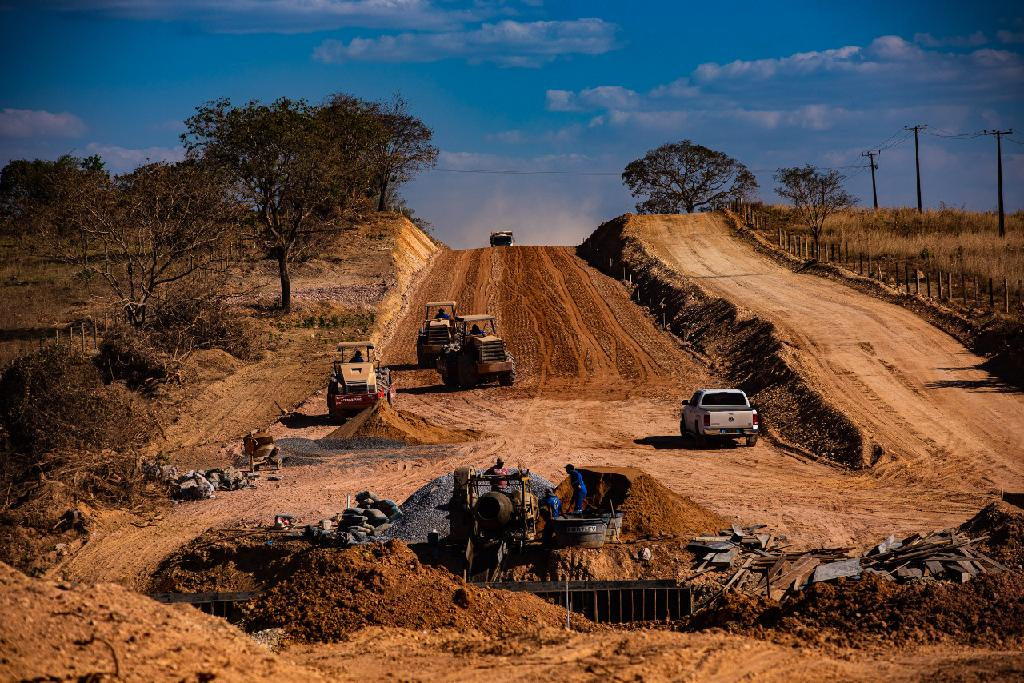  Pavimentação amplia a integração e desenvolvimento em Mato Grosso