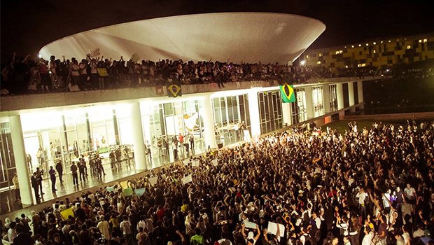 URGENTE: Câmara aprova na madrugada de hoje (20) decreto sobre intervenção no Rio; matéria segue para o Senado e deve ser votada nesta terça