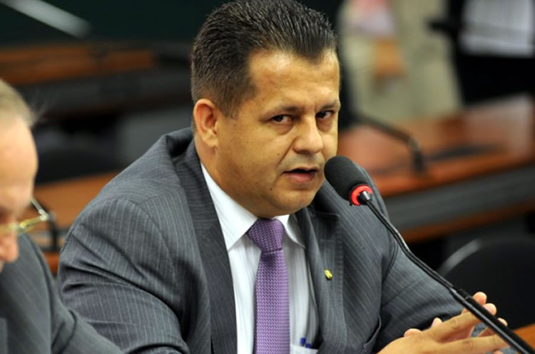   Ex-deputado federal Valtenir Pereira depõe na tarde de hoje na PF, mas nega ter usado assessores como “laranjas”