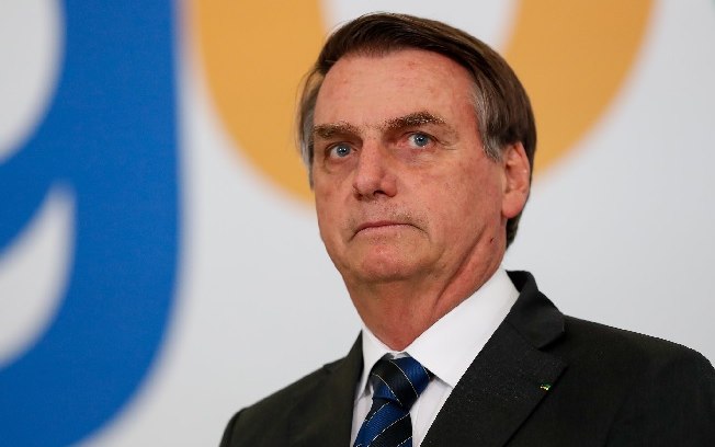  Bolsonaro apagou foto com comentário maldoso sobre esposa de Macron
