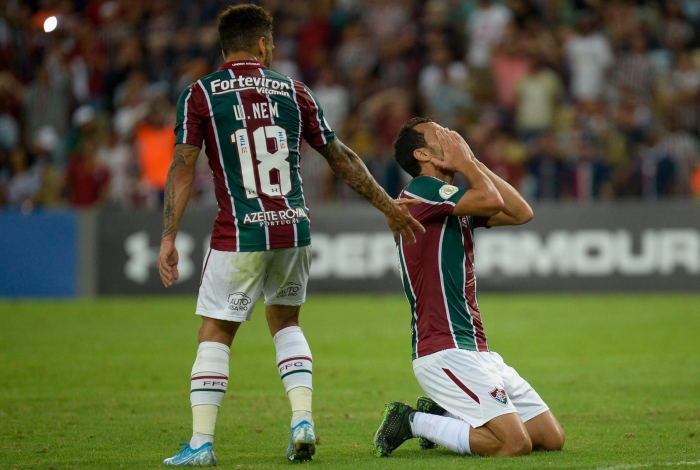 Fluminense perde para o lanterna Avaí no Maracanã e segue na zona de rebaixamento