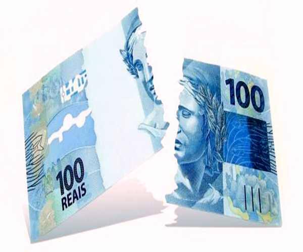 A prática da “rachadinha”, que já foi comum em MT ainda existe e leva vereadores a serem afastados