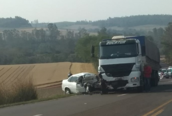 PAI MONSTRO E COVARDE - 'Adeus, mãe': Antes de jogar seu carro em caminhão, ex manda filho gravar despedida