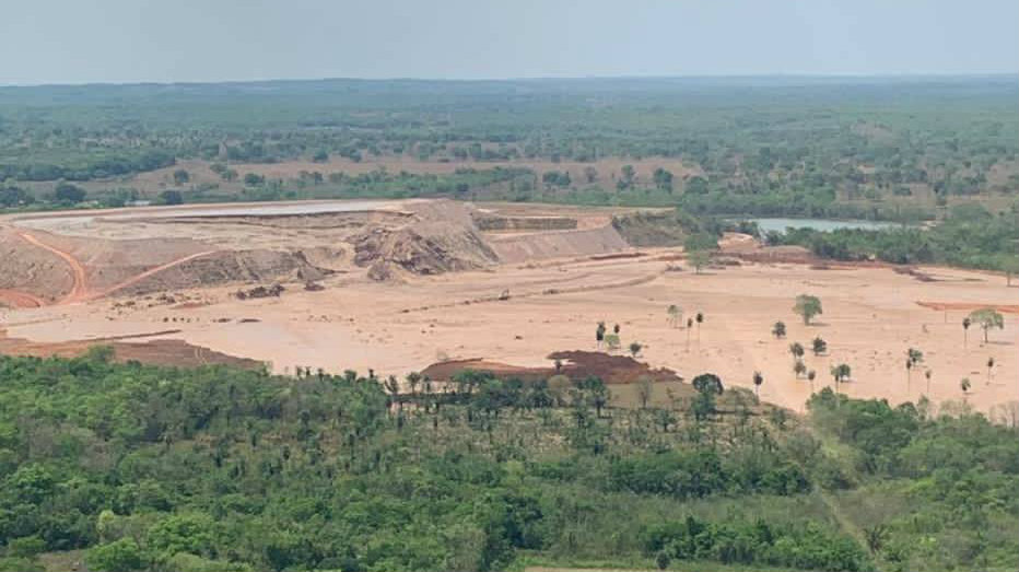   Comunidades ficam isoladas e sem energia com rompimento de barragem