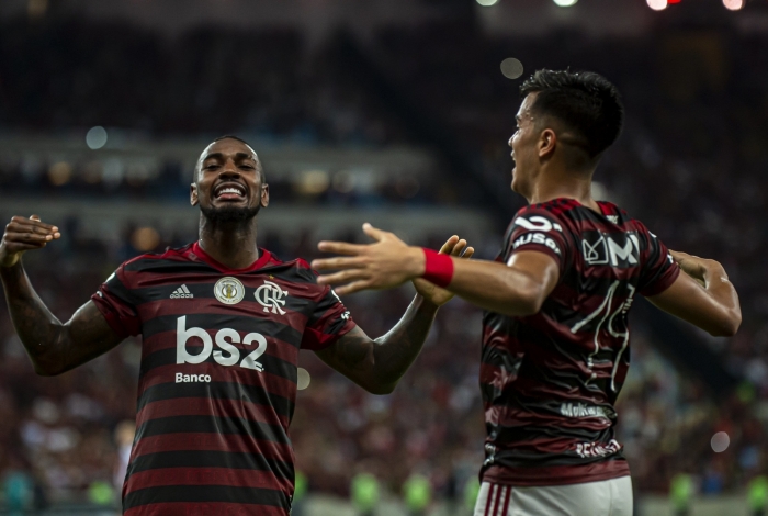 Flamengo vence Atlético-MG e amplia folga na liderança