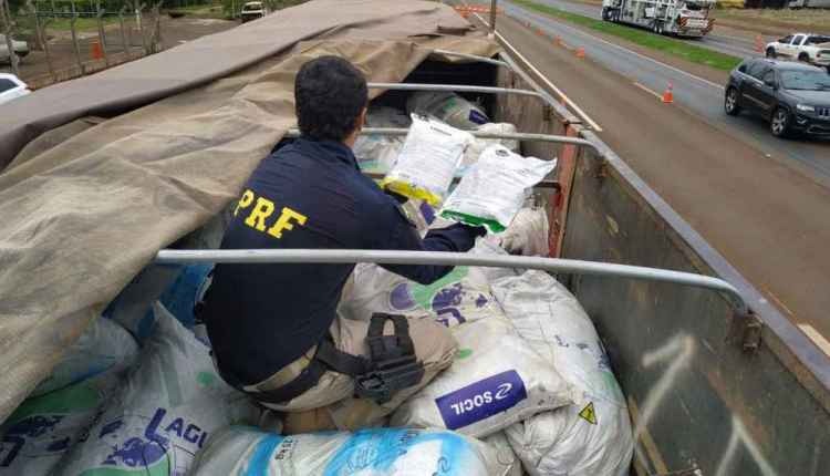 Carga de R$ 5,6 milhões de agrotóxicos  contrabandeados do Paraguai tinha como destino Sorriso, em MT