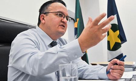 “CULPA É DE TAQUES”: Oficiais do alto escalão da PM, agora incriminam o ex-governador que teria ordenado dar “sumiço” nas placas dos grampos