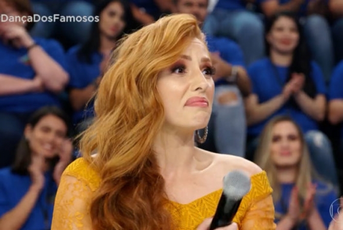 Faustão deixa climão no ar ao interromper avaliação de ex-bailarina sobre 'Dança dos Famosos'