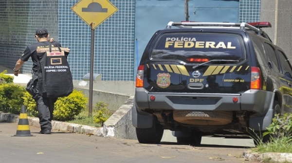 Operação nacional da PF que desarticulou quadrilha que possuía 19 aviões para transportar cocaína efetuou uma prisão em Rondonópolis