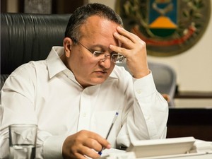 Contas do último ano de gestão de Pedro Taques são aprovadas pela AL e ele não corre risco de ficar inelegível