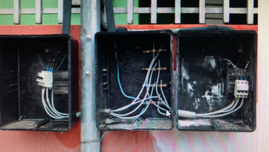 GAMBIARRA:  Comerciante é autuado em flagrante por furto de energia elétrica