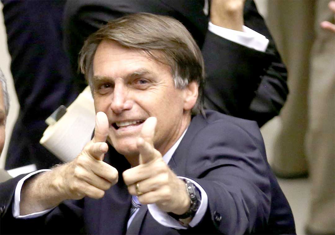 Bolsonaro projeta criar a 'bancada da metralhadora'