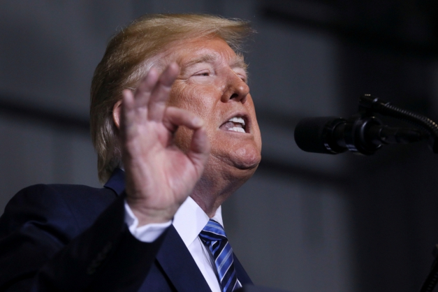 EUA retiram Brasil da lista de nações em desenvolvimento e restringe benefícios comerciais ao país