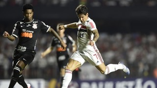 Tiago Volpi e Cássio se destacam em jogo de 0x0 entre São Paulo e Corinthians 