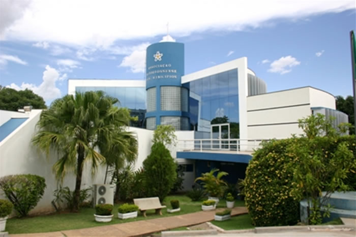 AMM sugere aos municípios suspensão de aulas e eventos em MT