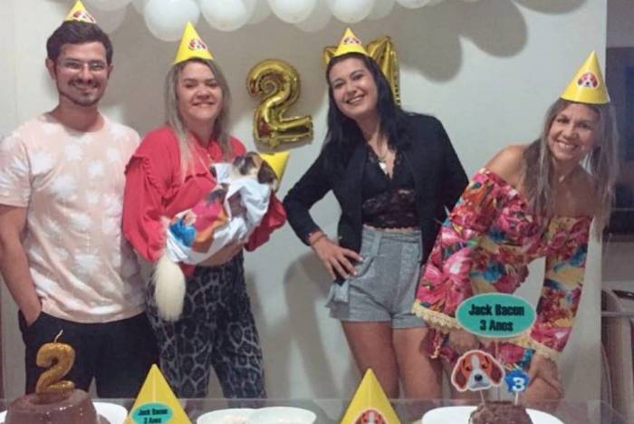 Gizelly é a nova líder do 'BBB' e descobre que está com 2 milhões de seguidores