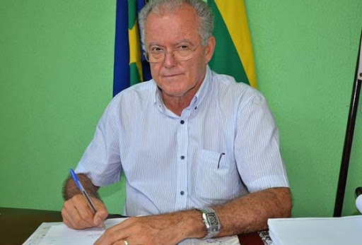  Prefeito de cidade em MT decreta toque de recolher, após morte de homem de 63 anos com sintoma de COVID-19