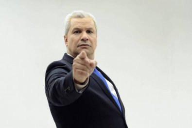 PAGOU COM A LÍNGUA: Apresentador sensacionalista que desdenhou de doença contrai coronavírus; com vídeo