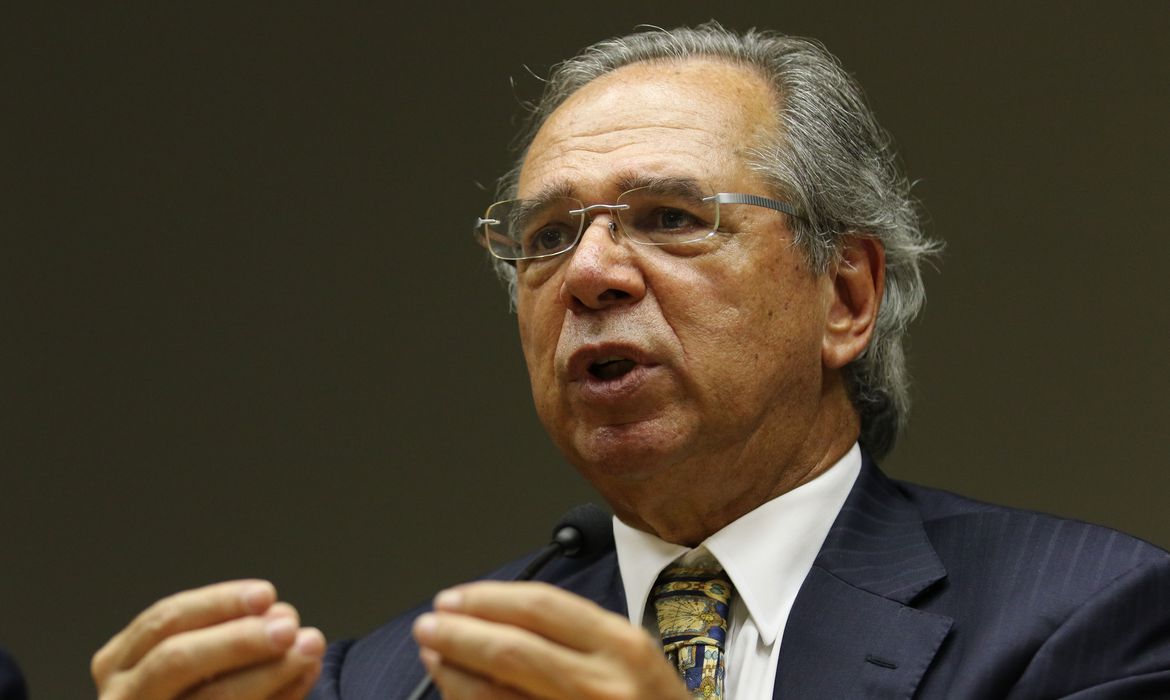 É DANDO QUE SE RECEBE: Banqueiro, Paulo Guedes determina que bancos lucrem mais; com redução de impostos 4 grandes ganharão R$ 4 bilhões