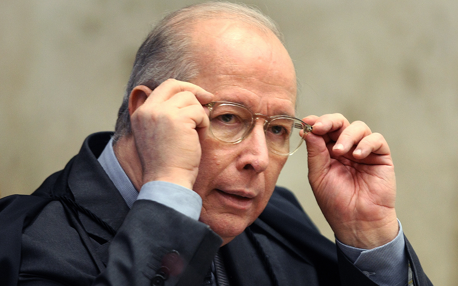 Celso de Mello levanta sigilo e libera vídeo da polêmica reunião com Bolsonaro e Moro