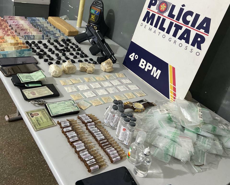 Quadrilha é presa em distribuidora de fachada com armas, drogas, dinheiro e ampolas 
