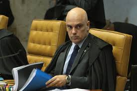 DADOS ACUMULADOS: Alexandre de Moraes manda governo voltar a divulgar informações completas da covid-19