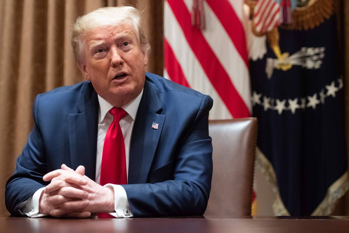 Aprovação de Trump despenca nos EUA e pode comprometer sua reeleição