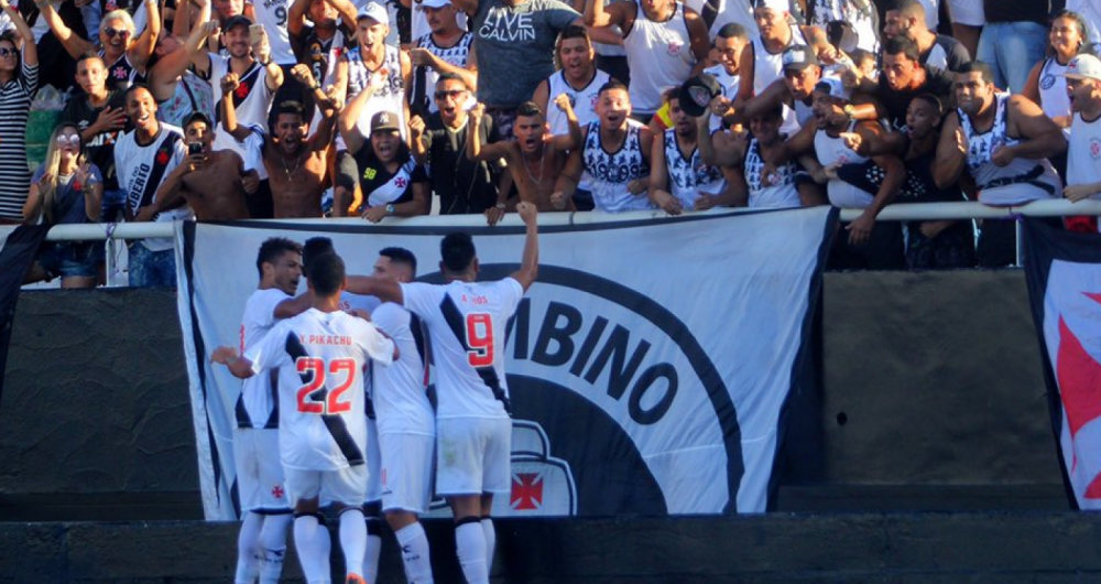  Vasco vence Botafogo por 3 a 2 em clássico disputado no Nilton Santos