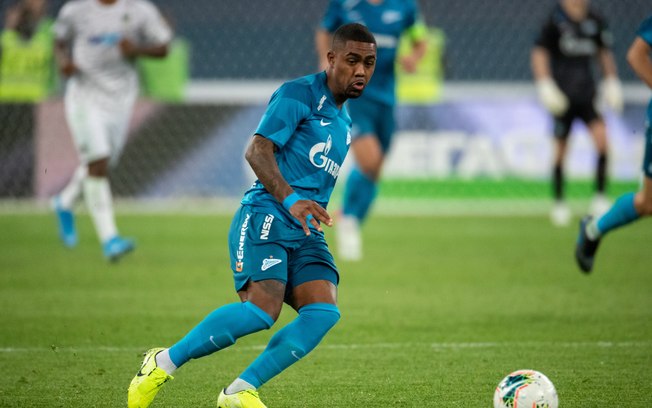 Time russo é multado por racismo contra atacante ex-Corinthians