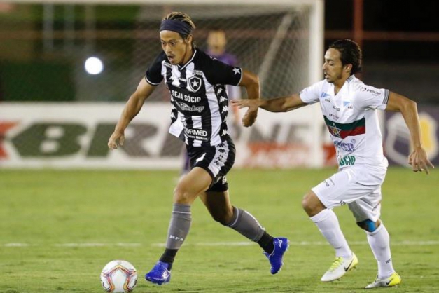 Flamengo e Botafogo avançam às semifinais da Taça Rio