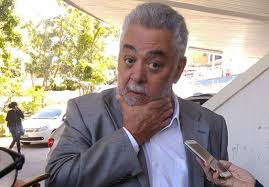 “CASCA DE OVO”: Percival fez asfalto que “esfarinhava” logo após ser inaugurado e tem bens bloqueados pela Justiça