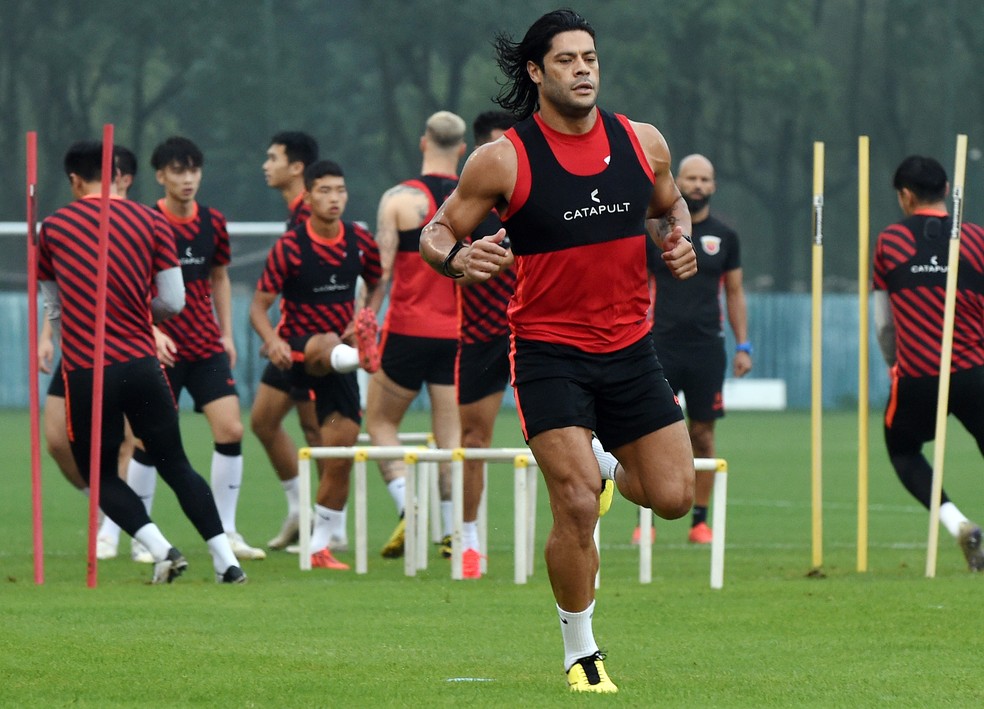 Hulk de saída da China: Palmeiras mantém contato e vê esperança aumentar