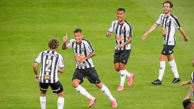 Atlético-MG goleia o Patrocinense, fecha 1ª fase em terceiro e vai às semis do Mineiro
