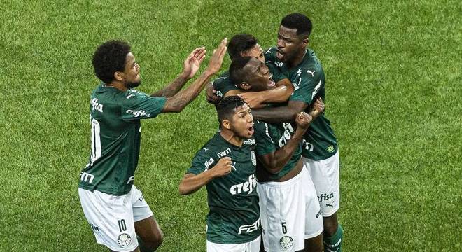 Com gol de Patrick de Paula, Palmeiras elimina a Ponte e pega o Corinthians na final do Paulistão