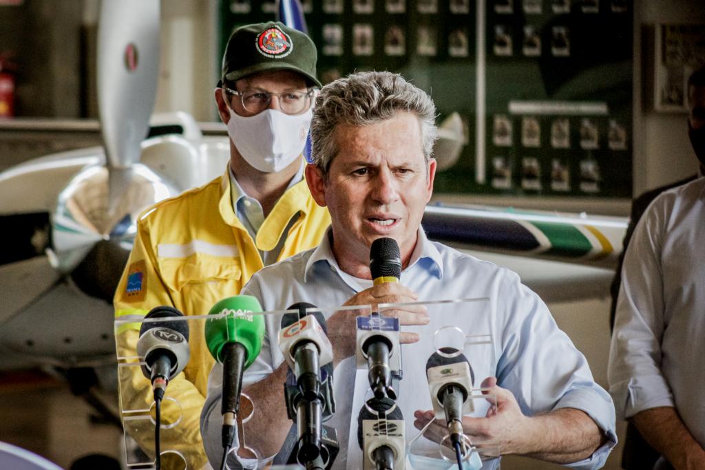  Governador de MT perde a paciência com incendiários e diz que vai 