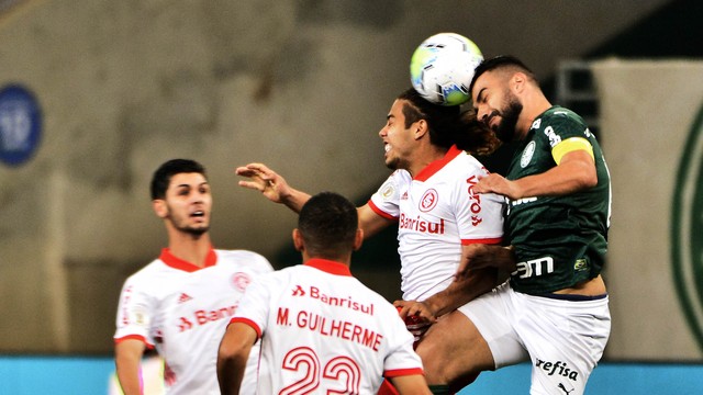 Com gols nos acréscimos, Palmeiras e Inter empatam em jogo fraco tecnicamente