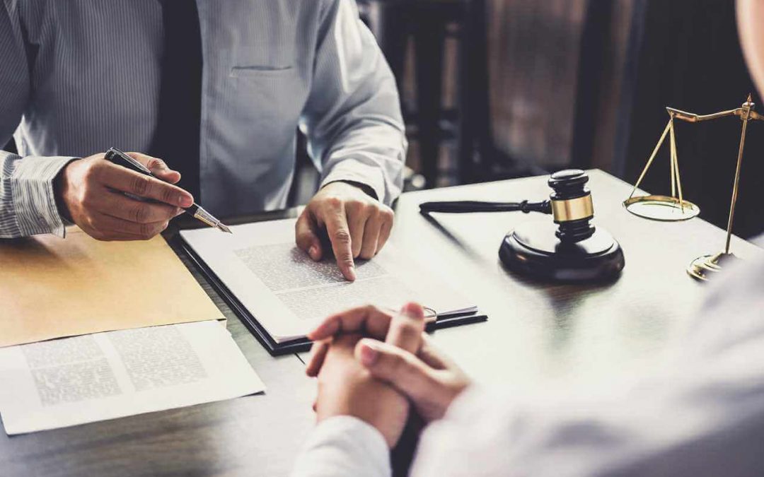 Após ser preso em flagrante com suposta propina de R$ 20 mil, ex-secretário adjunto da Casa Civil é solto durante audiência de custódia